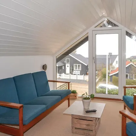 Two-bedroom Holiday In V 펜션 *