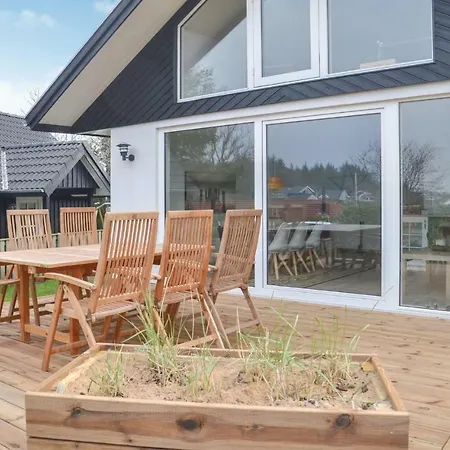 펜션 Two-bedroom Holiday In V *