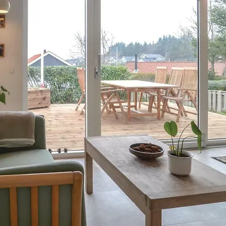 Two-bedroom Holiday In V * 에스비에르